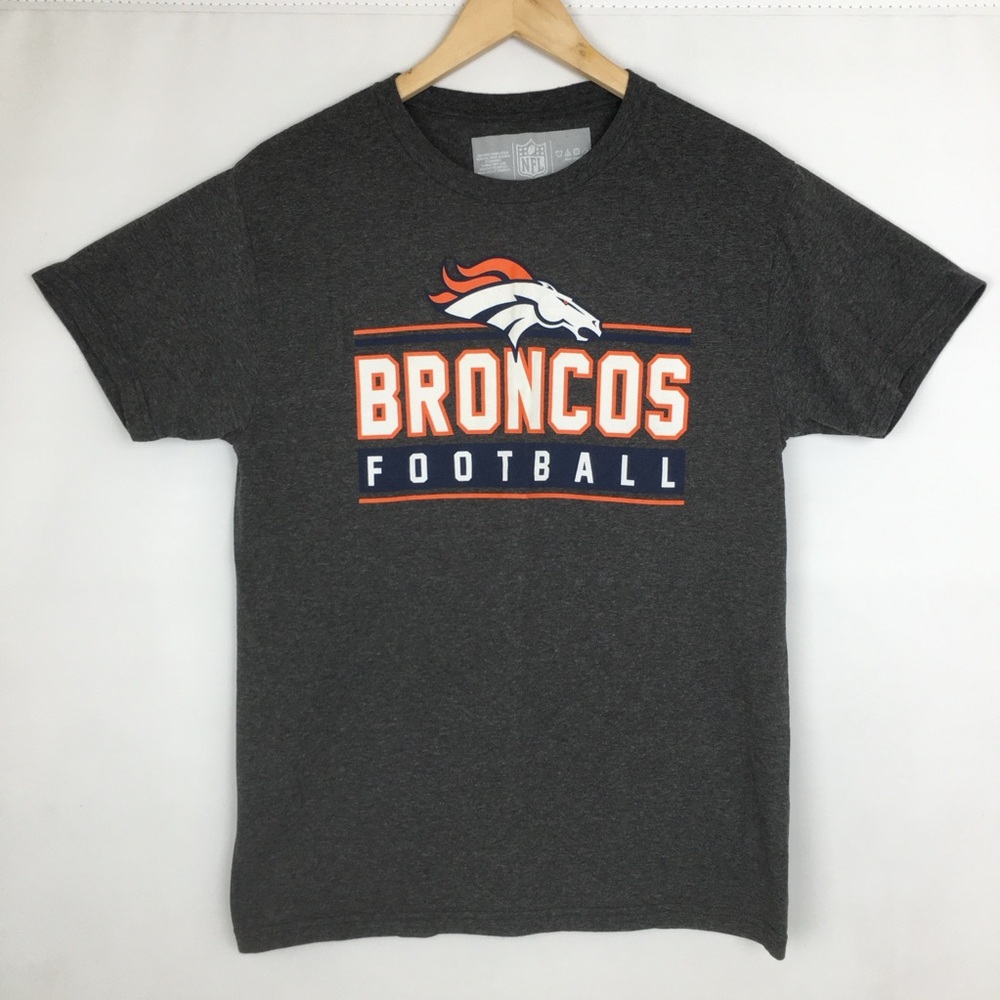NFL Denver Broncos Football T-Shirt Gray Men’s Size Medium Athletic